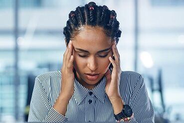 Eye emergencies can be frightening. Who better to trust than your local optometrist to examine your symptoms and provide the best care for your eyes?