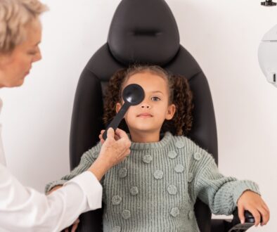 Eye,Exam,,Child,And,Optometrist,Testing,Eye,Sight,For,Glasses,